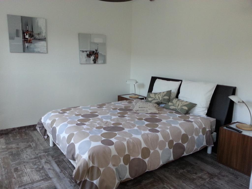 Hotel Le 6 3 Home Port En Bessin Room photo